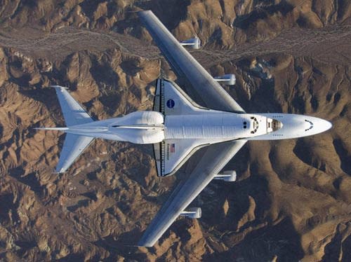 shuttle_747.jpg