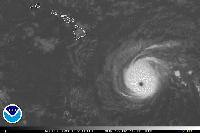 Flossie%20Nears%20Hawaii%20August%2013.jpg