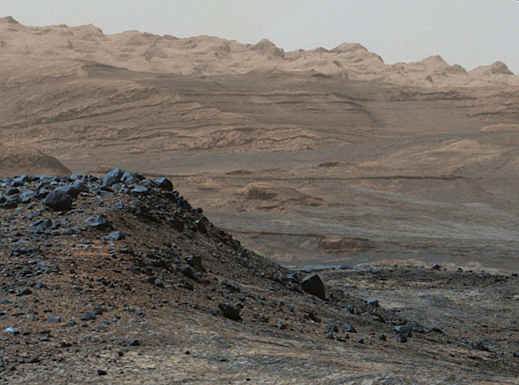 Stunning Images of Mars Reveal Vistas That Are Eerily Reminiscent of ...