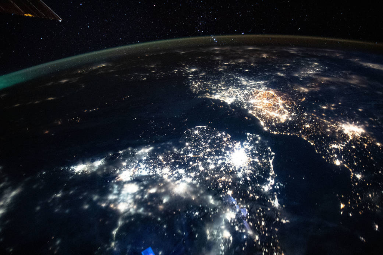 Can You See the Great Wall from the Space or Moon? Visibility from Outer  Space