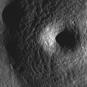lro_volcano-300x300.jpg