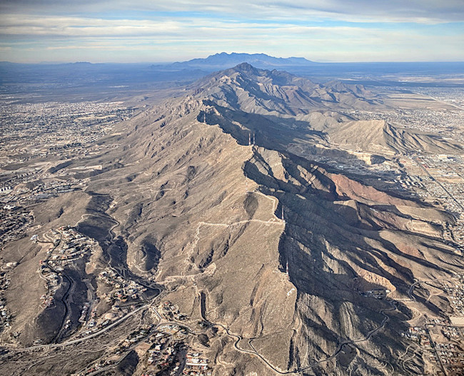El_Paso_Franklin_Mountains_and_Scenic_Drive_aerial.jpg
