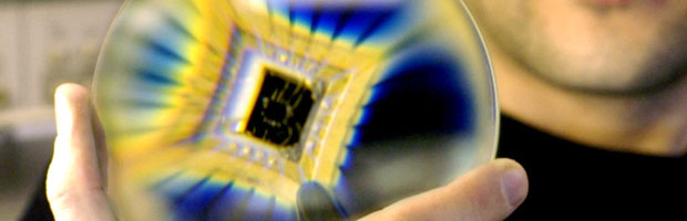 smallest transistor with silicon