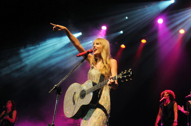 Rio de Janeiro, December 8, 2009. Singer Taylor Swift during her show at the HSBC Arena in Rio de Janeiro, Brazil - shutterstock 758842915