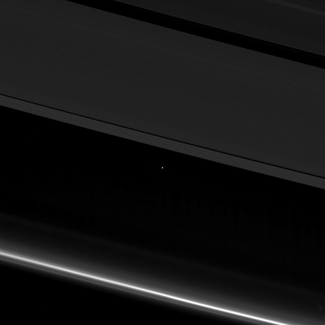 Earth_Cassini.jpg