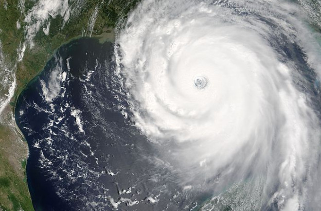 698px-Hurricane_Katrina_August_28_2005_NASA-e1534974080385.jpg