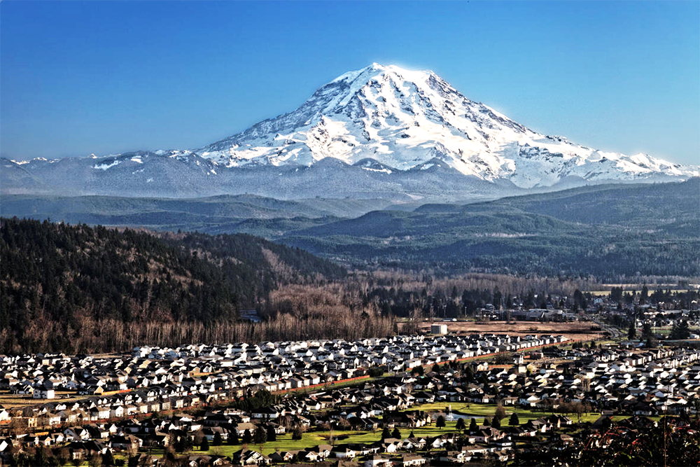 Why Washington's Rainier is One of the Most Dangerous Volcanoes in the United States