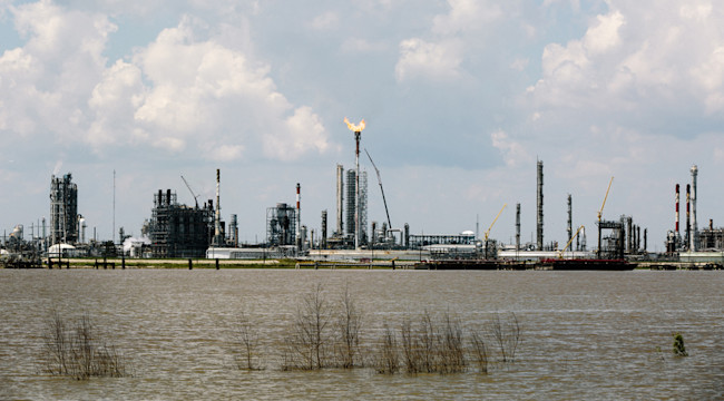 petrochemical-complex.jpg
