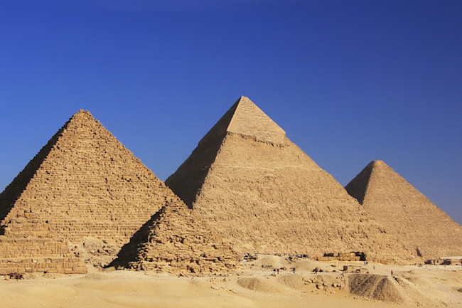 ancien (m)/old, ancient