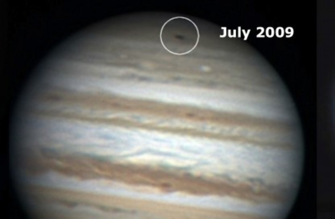Three of the five big impacts (that we know of!) on Jupiter over the past 22 years. Comet Shoemaker-Levy 9 left a series of huge blemishes (left), but the less celebrated 2009 strike left scars of its own (middle). Two weeks ago, Gerrit Kernbauer of Austria caught another impact in the act (right). Credit: ESA/NASA/STScI; Anthony Wesley; Gerrit Kernbauer.