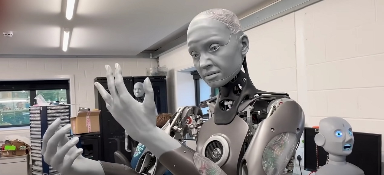 Check Out These Eerily Realistic Robots Going Viral