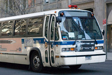bus220.jpg