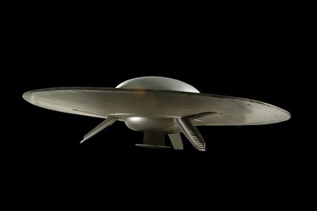 forbiddenplanetsaucer.jpg