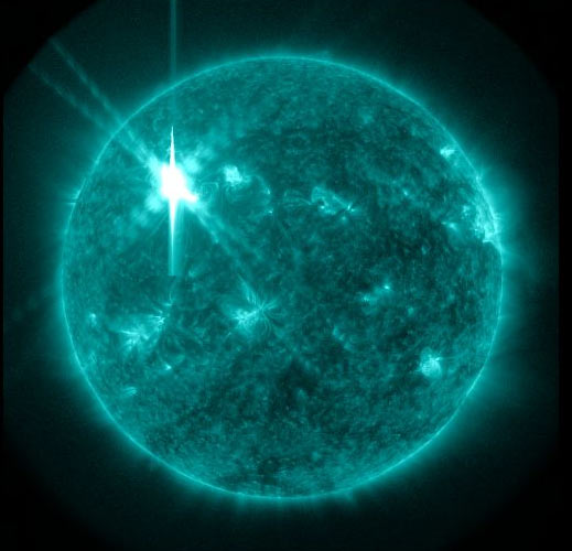 sdo_mar6flare_131.jpg