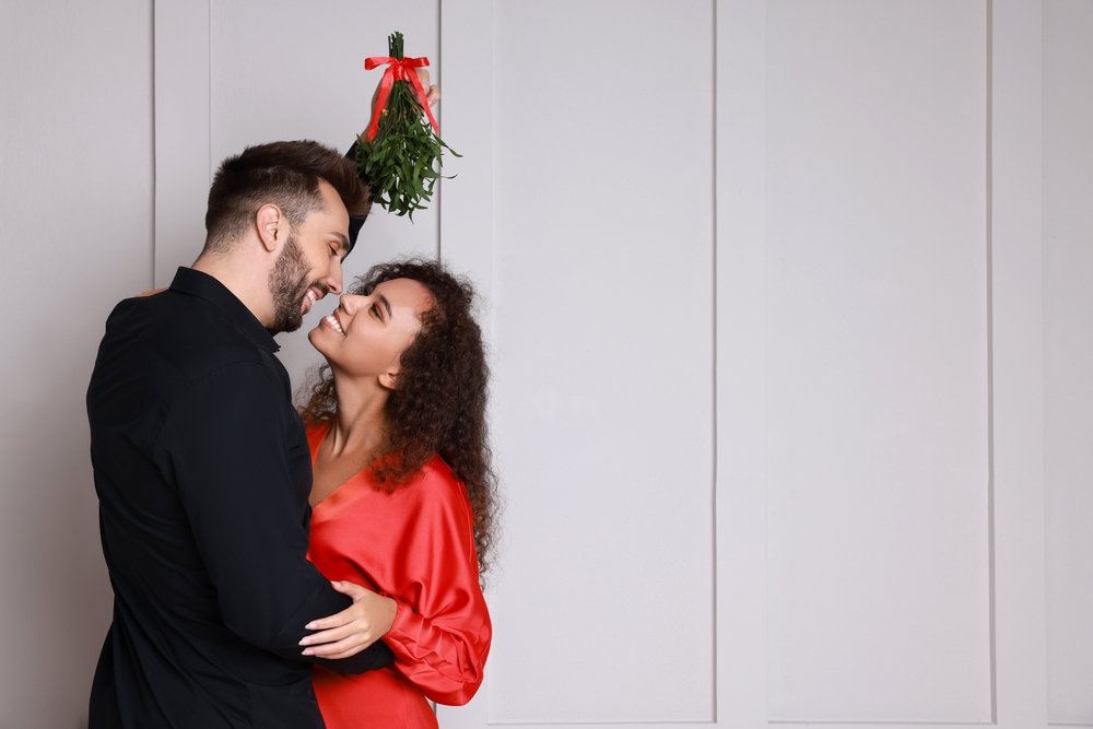 Why does no one kiss under the mistletoe any more?, Christmas