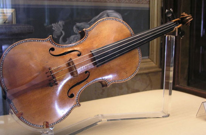 Stradivarius_violin