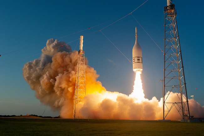 Orion Capsule - NASA, Tony Gray and Kevin O'Connell