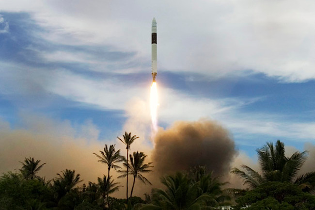 spacex_razaksatlaunch.jpg