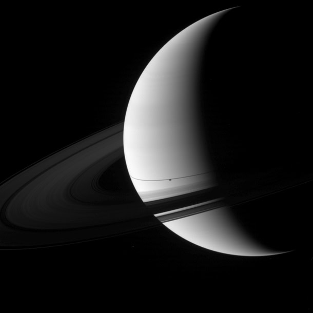 saturn_enceladus.jpg