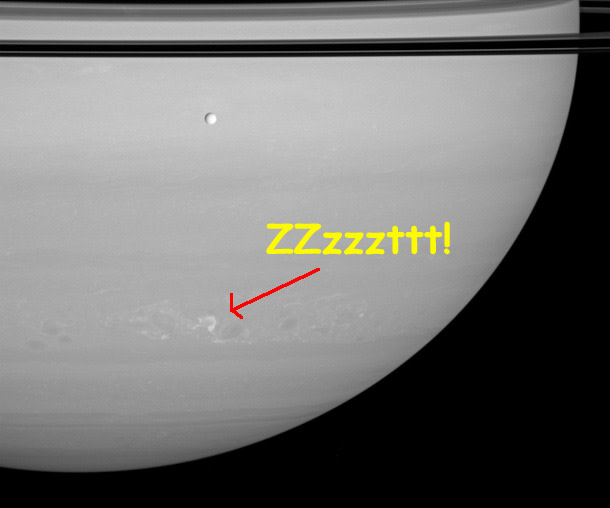 saturn_lightning.jpg
