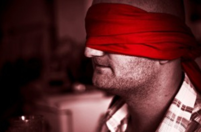 Blindfolded training could help doctors save young lives