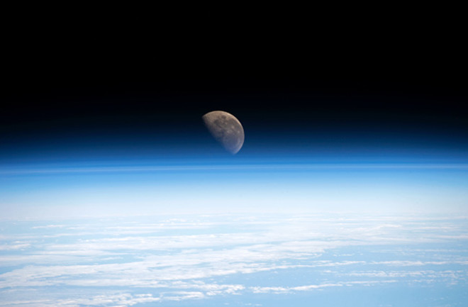 Earth's Limb and the Moon