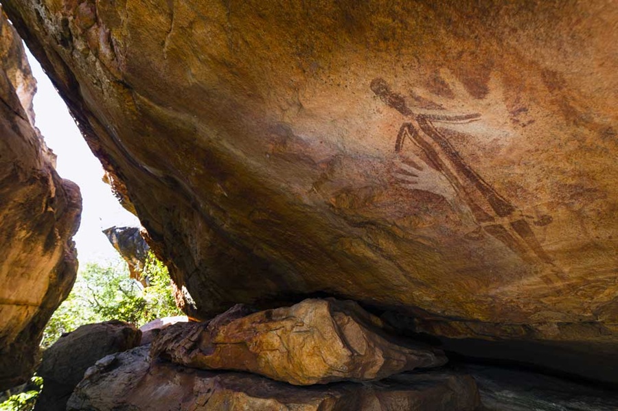 gwion-gwion-rock-painting