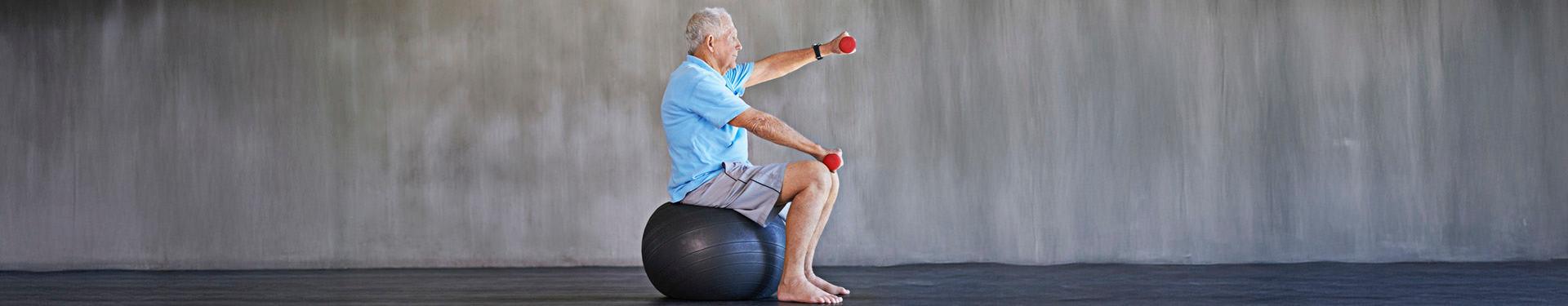 Ejercicios de fuerza para el adulto mayor  - TENA