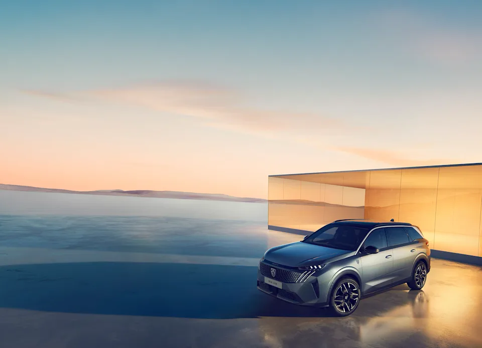 Source: https://nybil.bytbil.com/cars/nya-5008 — OEM-supplied marketing image via Nybil (Bytbil), Vend Sanity dataset. Run: 2026-08-14