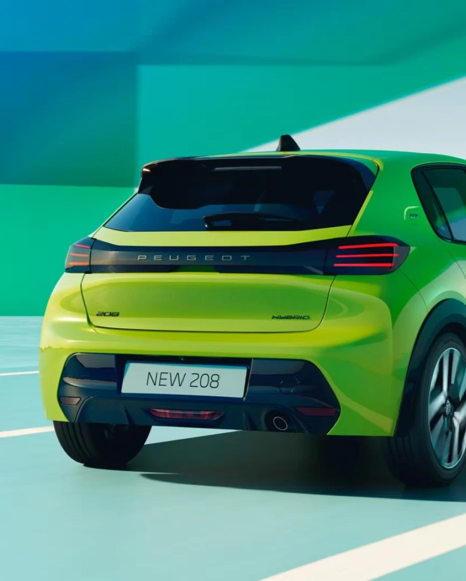 Source: https://nybil.bytbil.com/cars/208 — OEM-supplied marketing image via Nybil (Bytbil), Vend Sanity dataset. Run: 2026-08-14