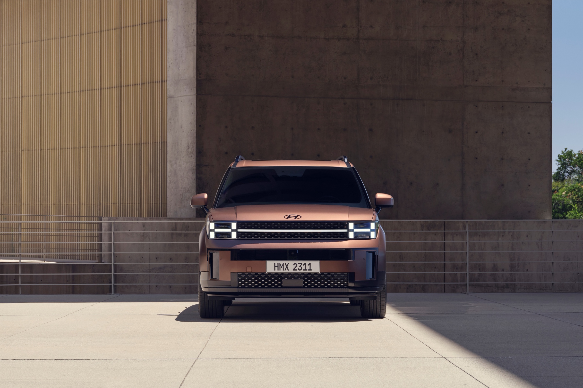 Source: https://www.mynewsdesk.com/se/hyundai/images/helt-nya-hyundai-santa-fe-2832245 — Hyundai Motor Sweden AB press image, credited "Av: Hyundai". Run: 2026-08-26