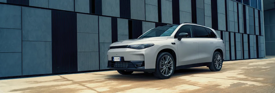 Source: https://www.leapmotor.se/wp-content/uploads/2025/12/AERODYNAMIC-EXTERIOR-DESIGN_1920-x-650.jpg — press image, editorial use. Run: 2026-09-25