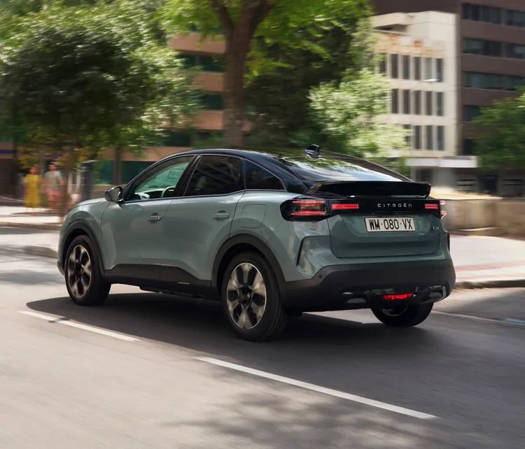 Source: https://www.citroen.se/content/dam/citroen/master/b2c/models/new-c4-2024/exclusive-features/eC4_C4_features_04_750x642.jpg — citroen.se (Wismo, Swedish importer; cleared by Tord Overå 2026-10-05). Run: 2026-10-05