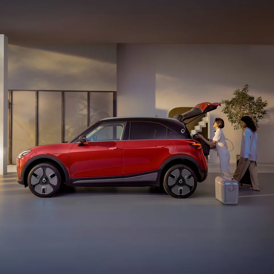 Source: https://s7.future.smart.com/is/image/smarteurope/smart/smart-dam/digital/website/images/marketing/models/model-page-revamp/hashtag-one/hashtag-1-tsr-row-4-1.jpg (se.smart.com/sv) — OEM image, editorial use. Run: 2026-10-08
