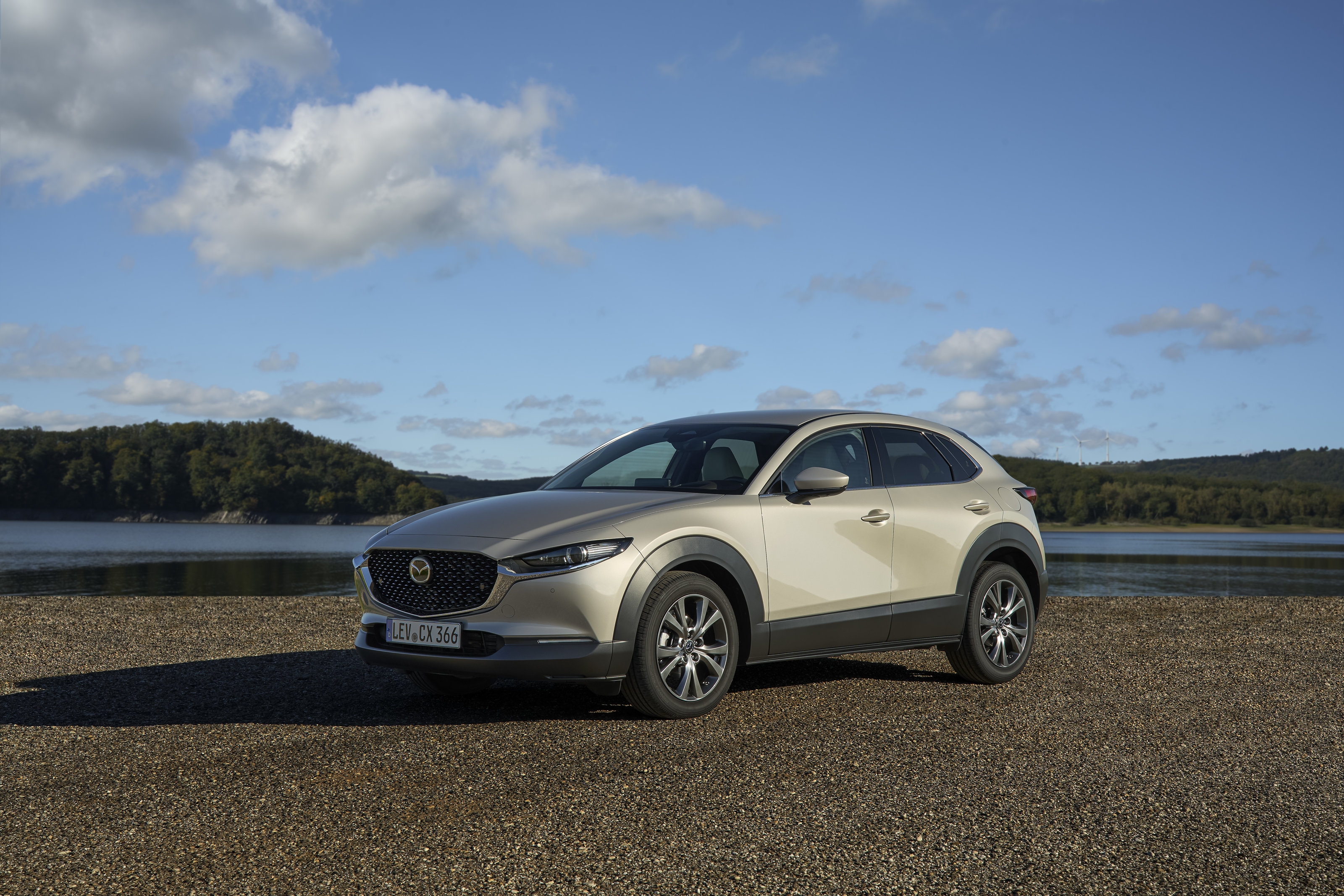 Source: https://www.mazda-press.com/de/cars/mazda-cx-30/ — press image, editorial use. Run: 2026-08-24