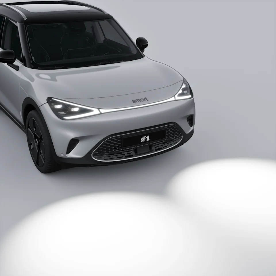 Source: https://s7.future.smart.com/is/image/smarteurope/smart/smart-dam/digital/website/images/marketing/models/model-page-revamp/hashtag-one/hashtag-1-tsr-row-2-4.jpg (se.smart.com/sv) — OEM image, editorial use. Run: 2026-10-08
