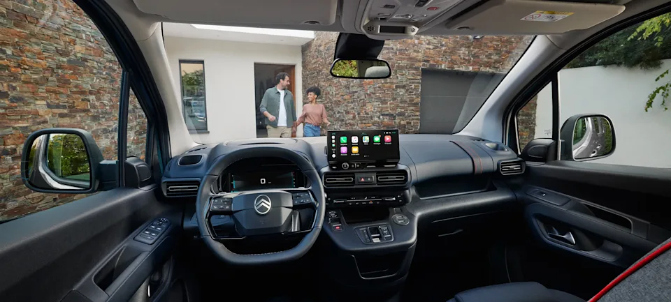 Source: https://www.citroen.se/content/dam/citroen/master/b2c/models/berlingo-2026/ice/immersif_interior_desktop.webp — citroen.se (Wismo, Swedish importer; cleared by Tord Overå 2026-10-05). Run: 2026-10-05
