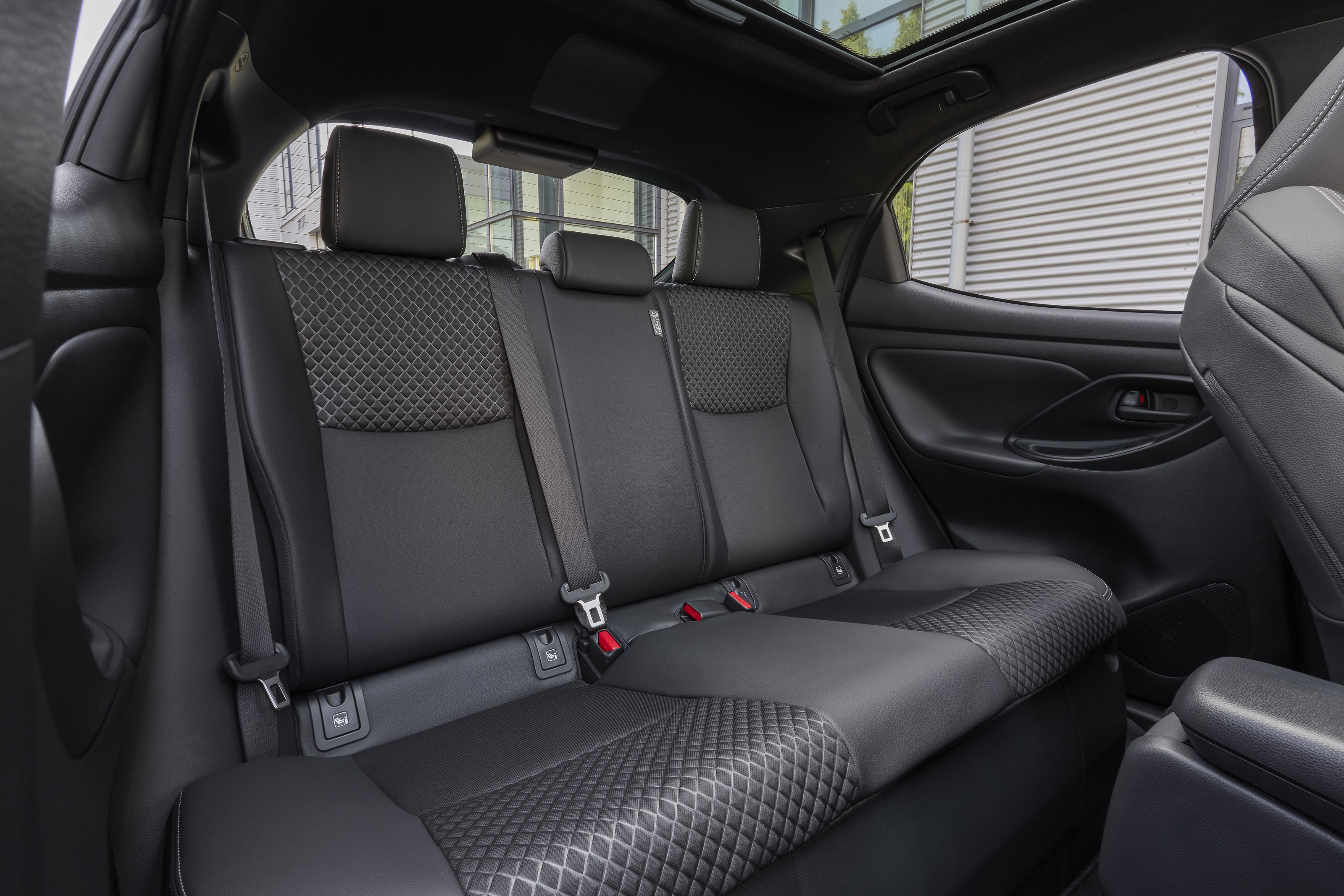 Source: https://www.mazda-press.com/de/cars/mazda2-hybrid/ — press image, editorial use. Run: 2026-08-24