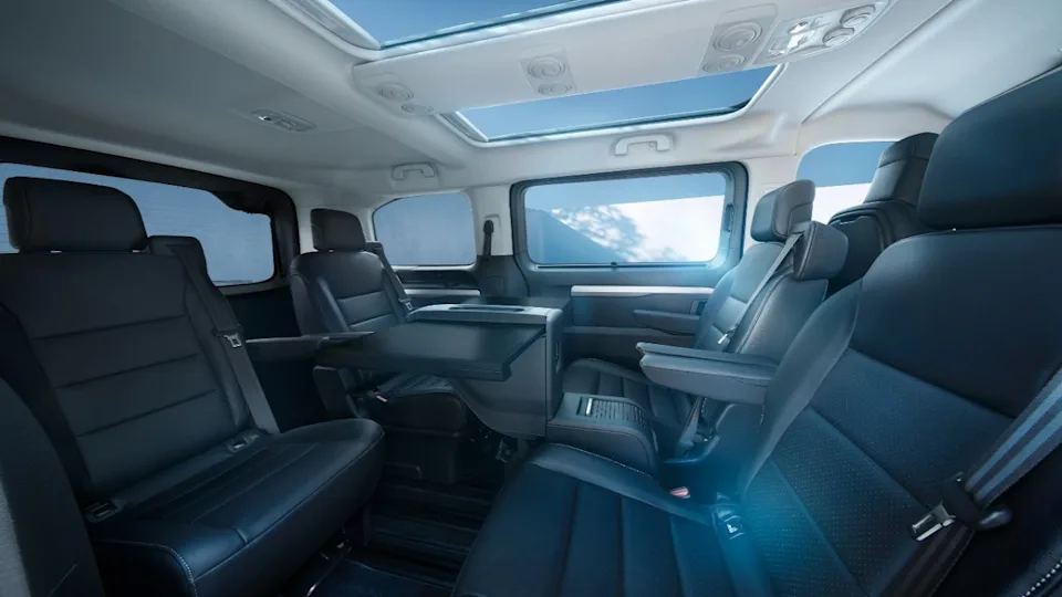 Source: https://www.opel.se/personbilar/zafira-e-life/oversikt/_jcr_content/pageContent/grid_builder_v2/col1/grid_builder_v2_1253/col1/tiled_gallery/item_1700146235929.coreimg.jpeg/1709280437235/opel-zafira-life-my2023-bev-interior-tg-02-16x9.jpeg — opel.se (Wismo, Swedish importer), team-cleared 2026-10-05. Run: 2026-10-07