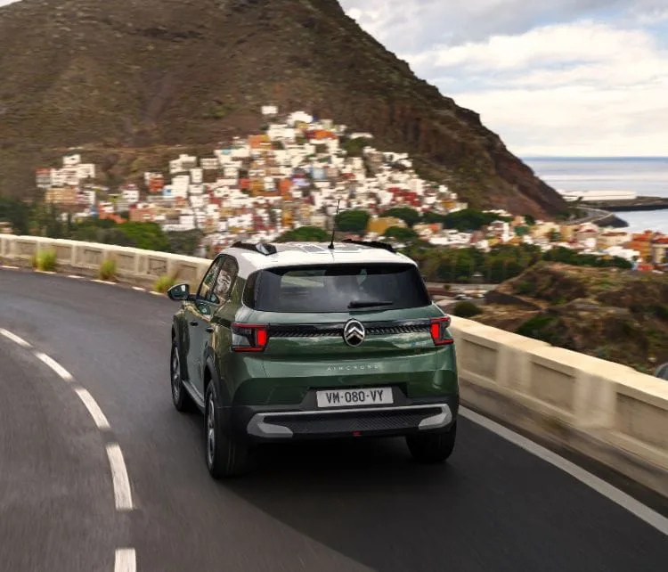 Source: https://www.citroen.se/content/dam/citroen/master/b2c/models/new-c3-aircross/ice/ICEhybrid750x642.jpg — citroen.se (Wismo, Swedish importer; cleared by Tord Overå 2026-10-05). Run: 2026-10-05