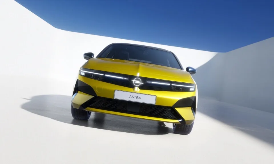 Source: https://www.opel.se/content/dam/opel/master/vehicles/astra-hb-2026/16x9/opel_astra_hb_bev_gs_business_16x9_960x540.jpg — opel.se (Wismo, Swedish importer), team-cleared 2026-10-05. Run: 2026-10-07