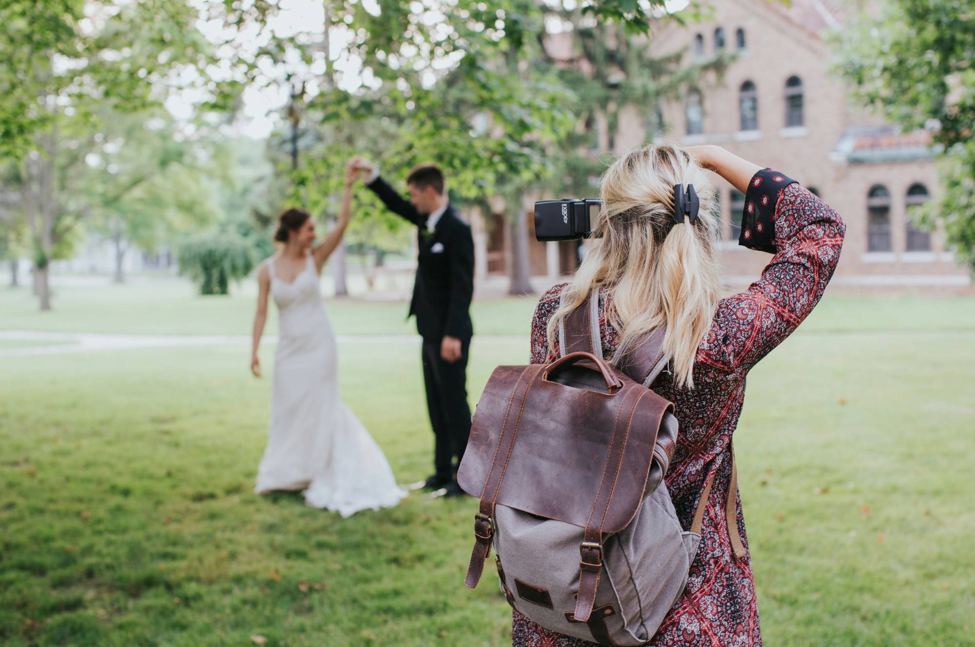 How to create a wedding photo sharing website