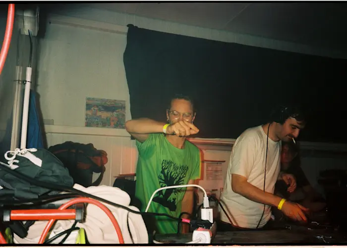 Outsiders: Demord Enregistrements w/ The Box