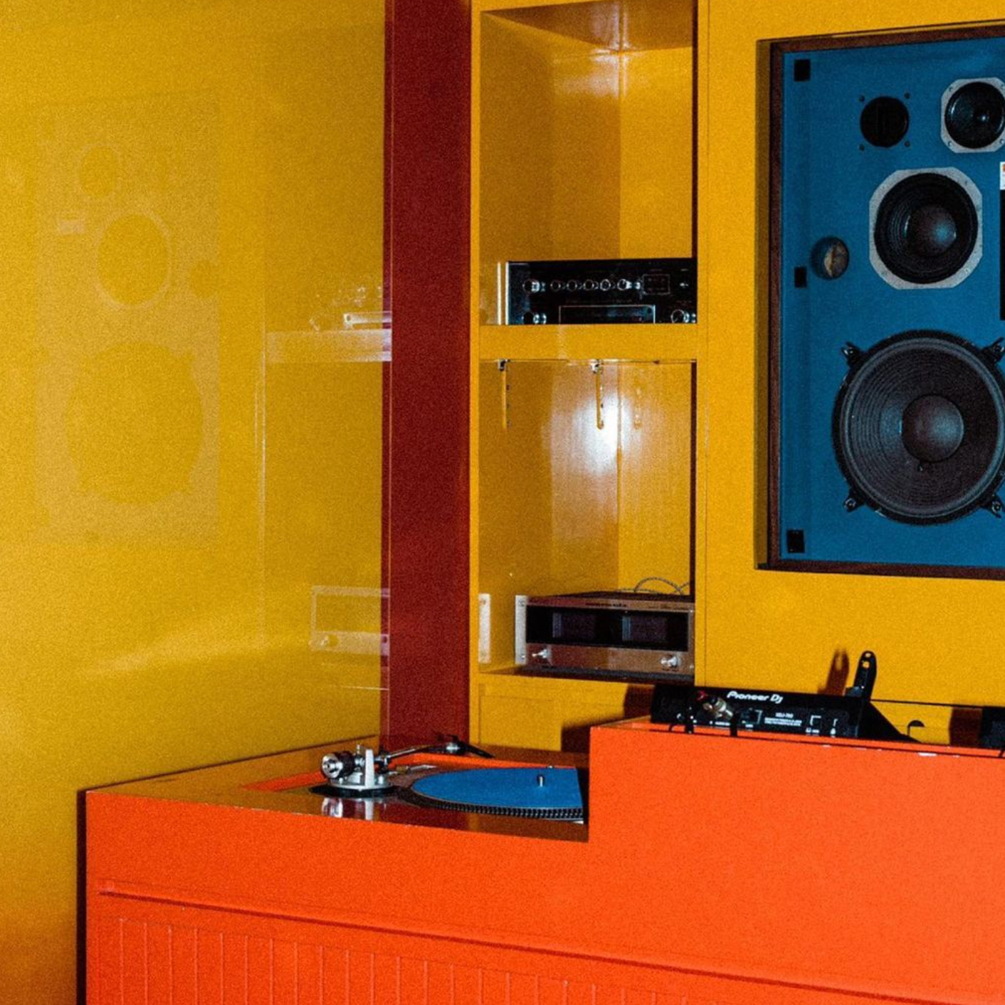 Outsiders: Peels Records w/ Peels Soundsystem - Valentine's Day Special