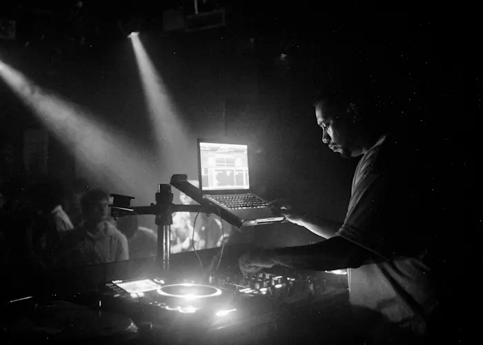 Outsiders: Ashes57 | Teklife Records w/ DJ Jalen - DJ Rashad Tribute