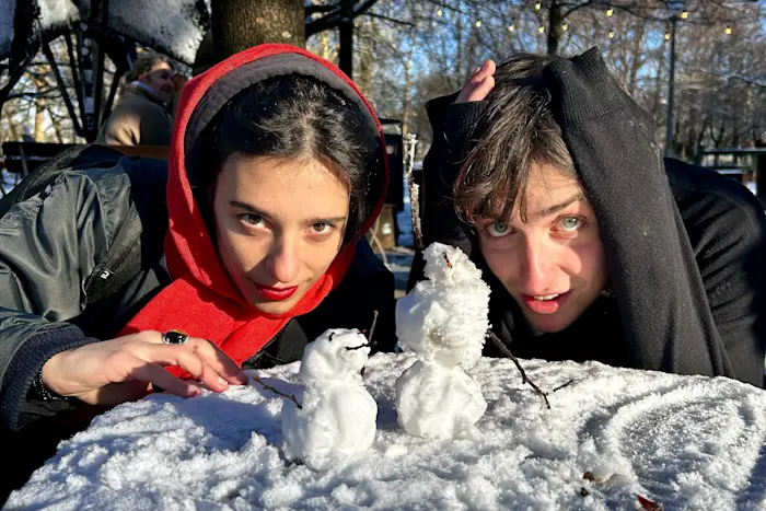 spookhuis w/ poppy whispers & nykolaes