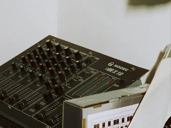 Planet Show w/ Francis 99