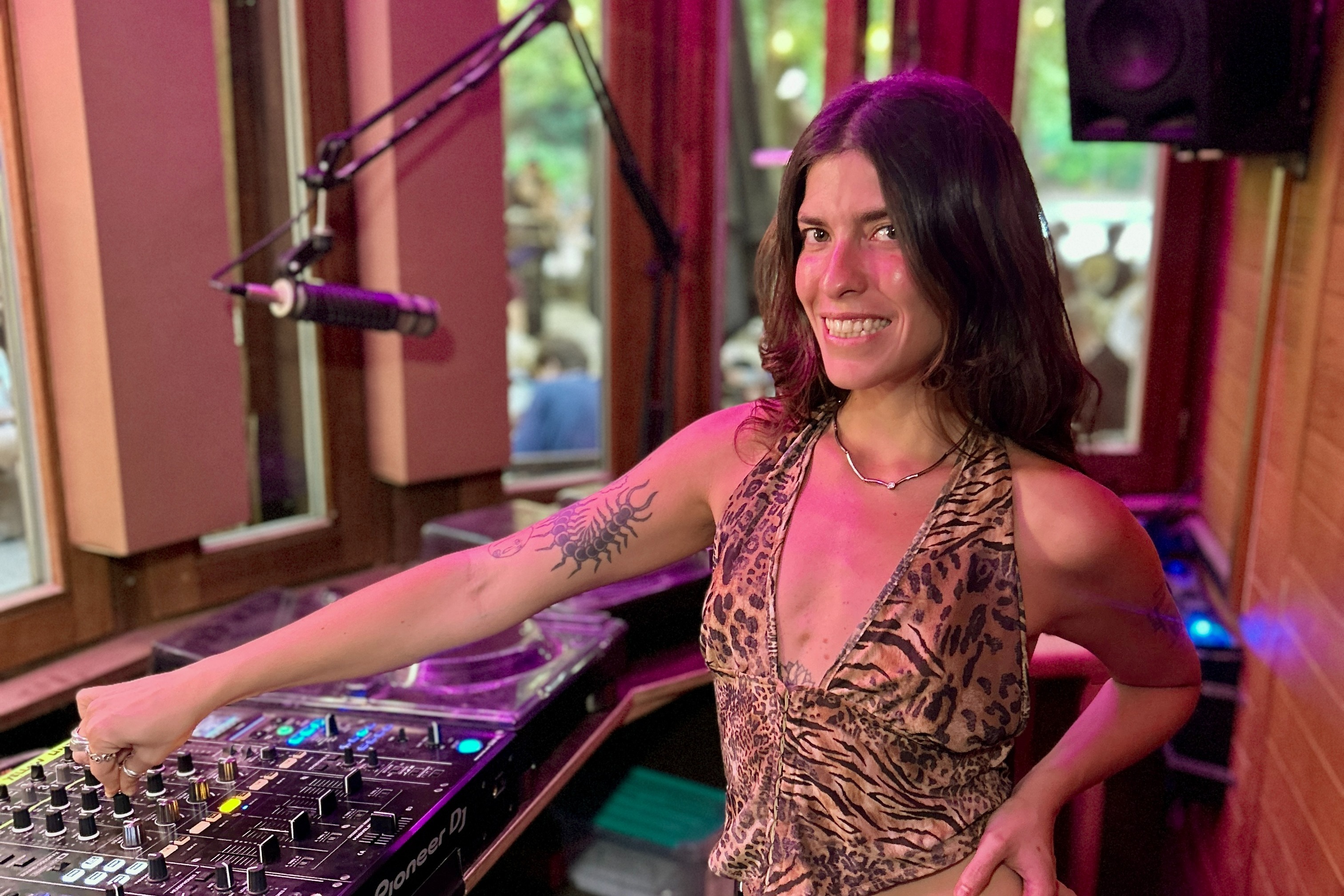 DJ GIOVANNA