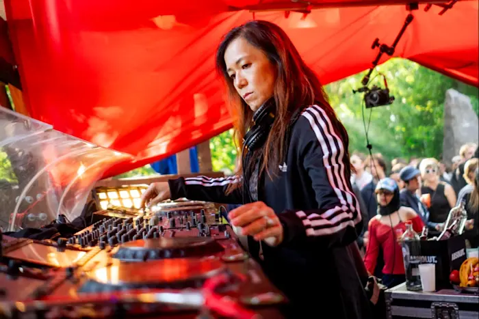 DJ Bus Replacement Service | Kiosk x The Lot Radio at Horst Festival 2026