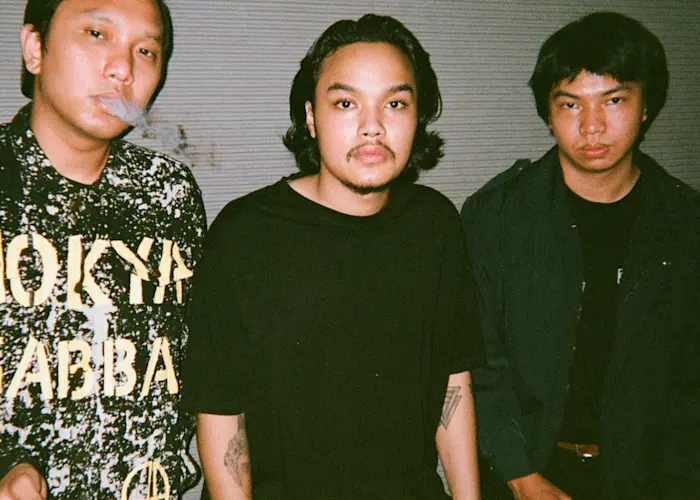 Outsiders: Dekadenz Records w/ Sunmantra